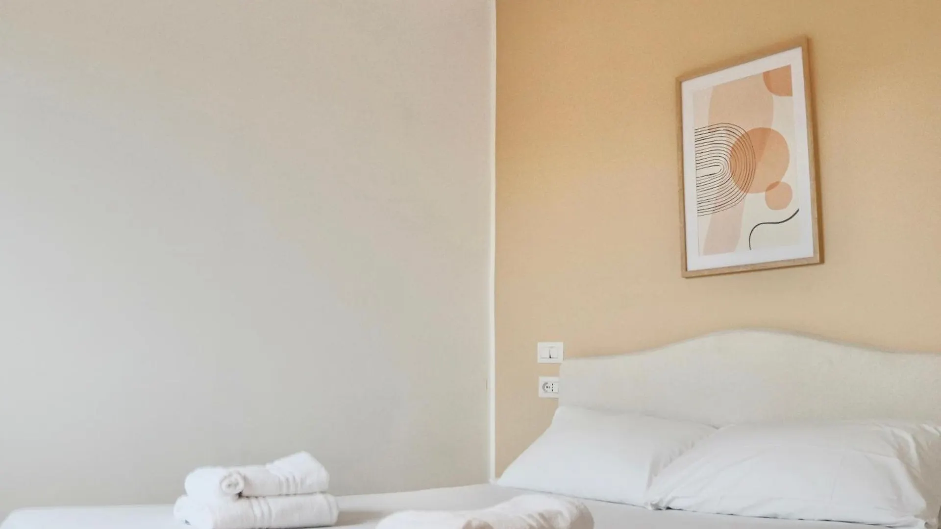 Tiny Attic, Corso Buenosaires, 6Min To Duomo Aparthotel Milan