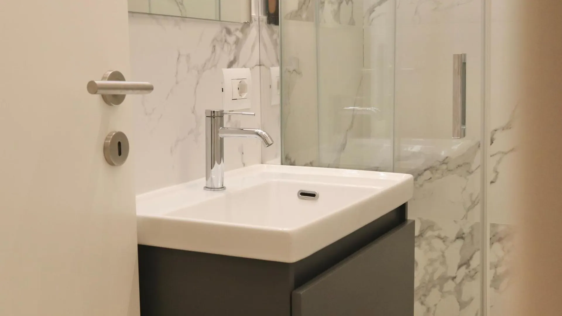 Tiny Attic, Corso Buenosaires, 6Min To Duomo Aparthotel Milan Italy