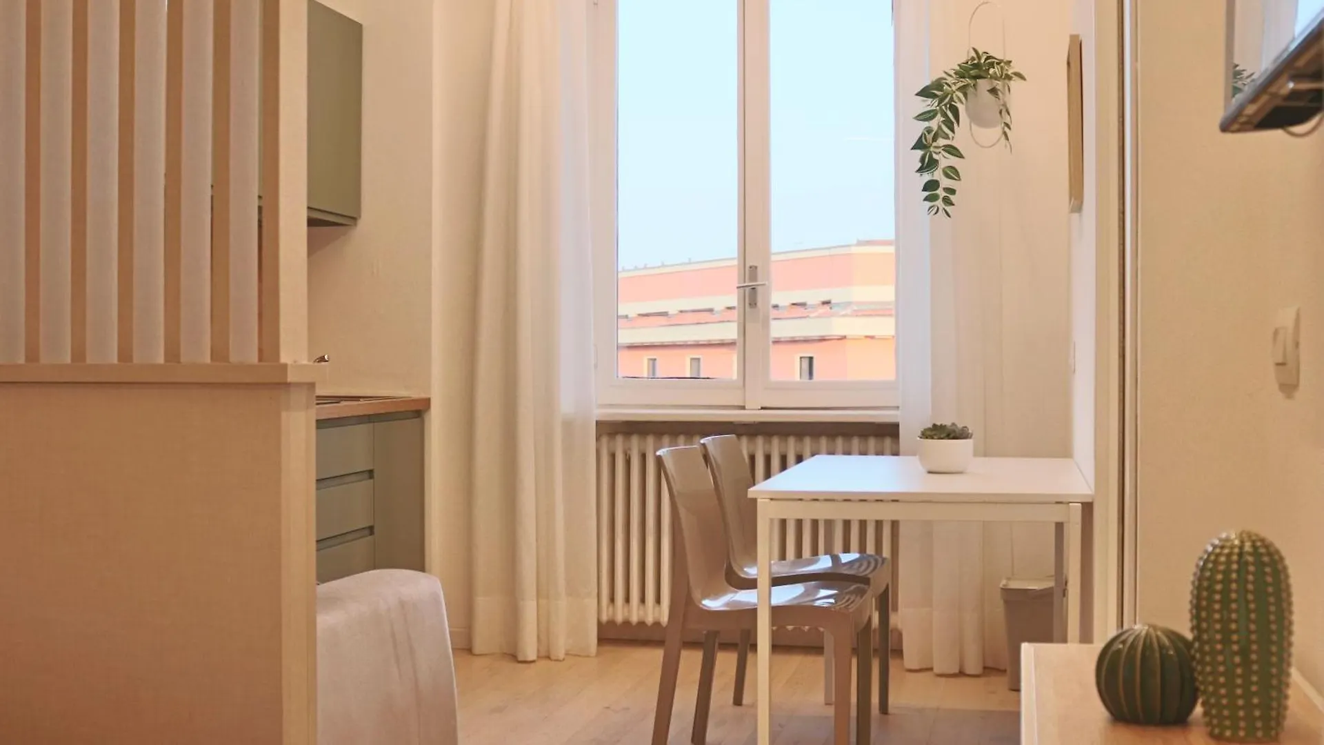 Tiny Attic, Corso Buenosaires, 6Min To Duomo Aparthotel Milan